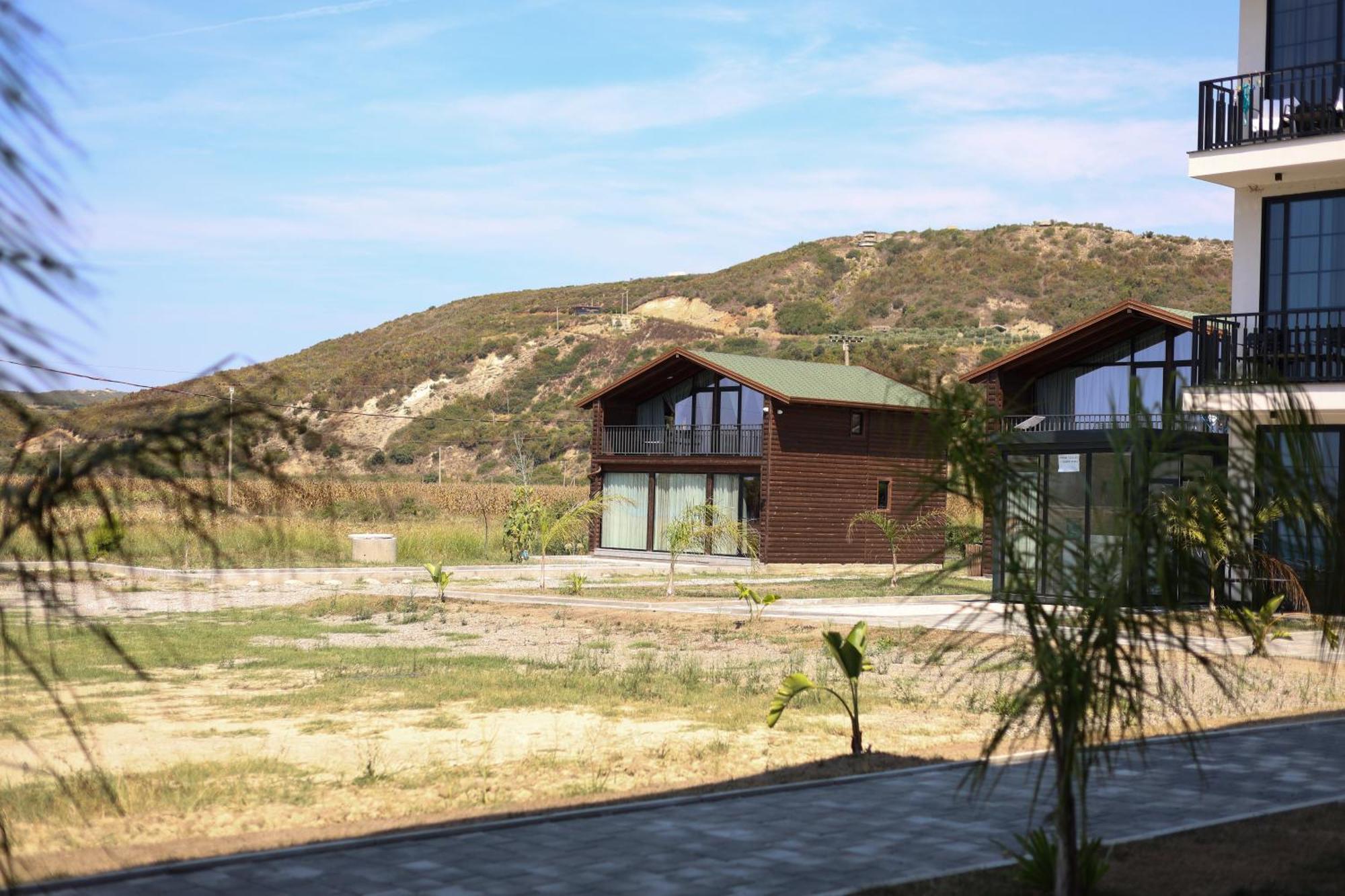 Posh Villa 1 Kavaje Esterno foto