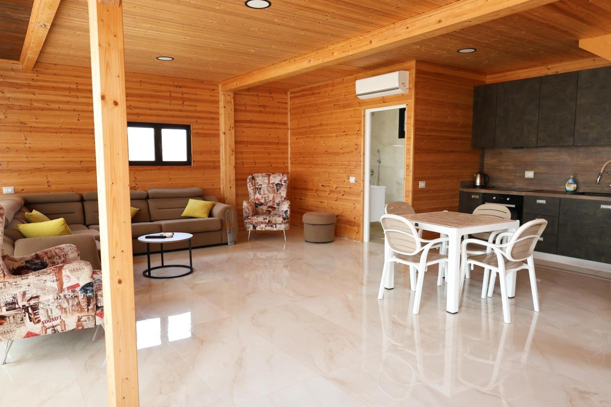 Posh Villa 1 Kavaje Esterno foto